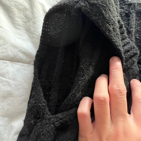 Shein V Neck Cable Knit Sweater Vest Color Black Size S - Picture 5 of 7